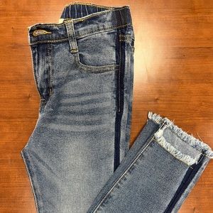 Hayden Girls Jeans NWT frayed